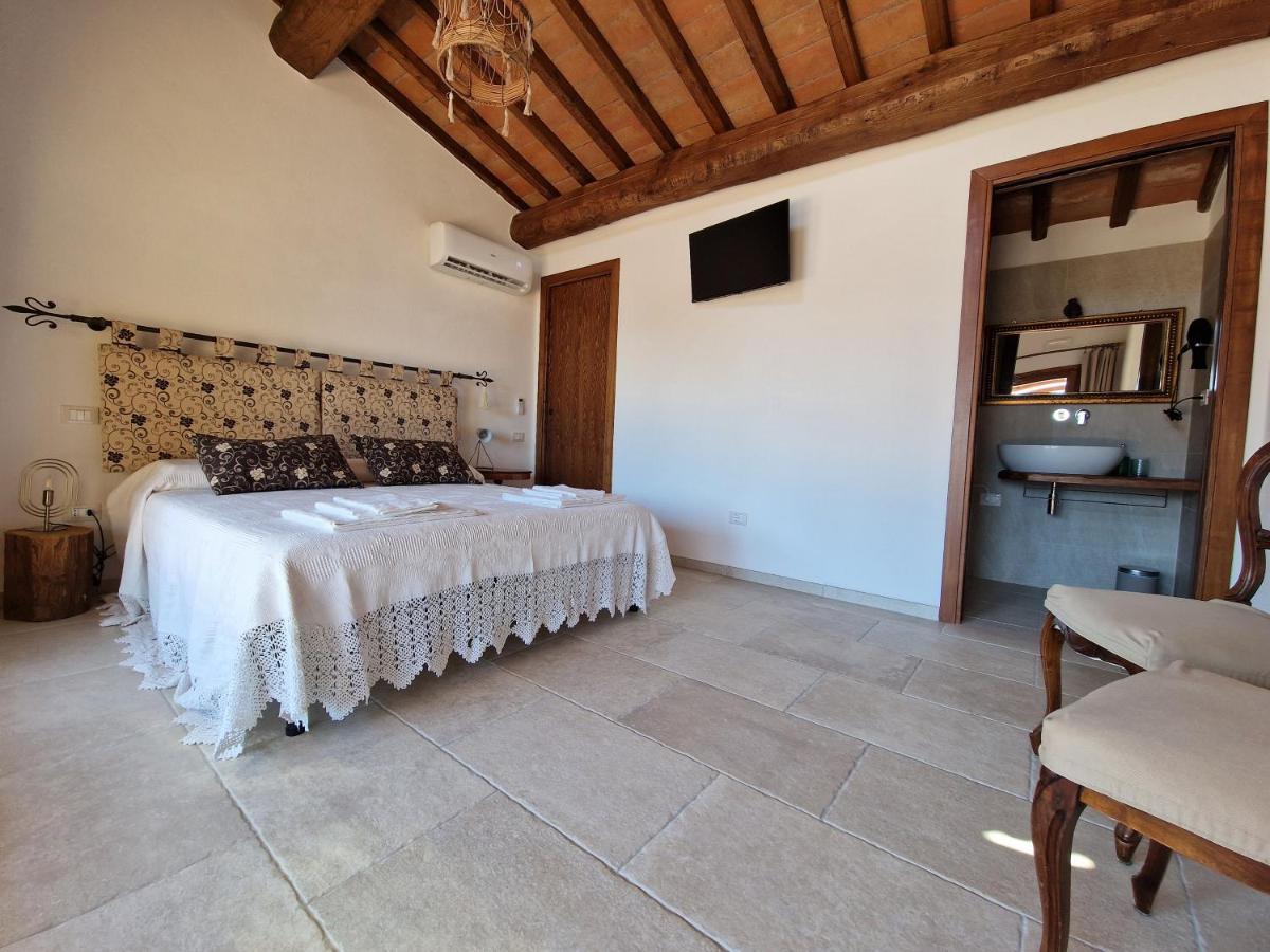 Agriturismo Giu Al Pozzo กาวอร์ราโน ภายนอก รูปภาพ