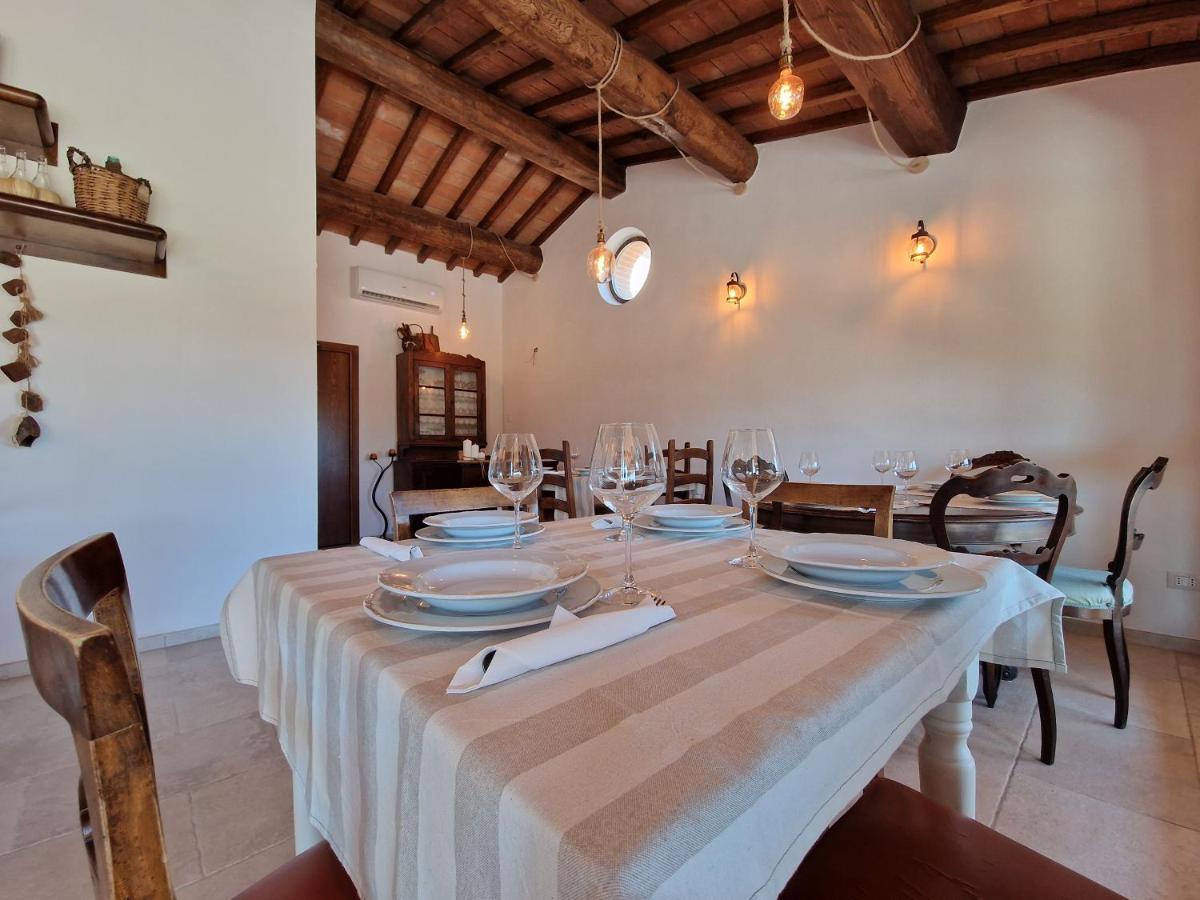 Agriturismo Giu Al Pozzo กาวอร์ราโน ภายนอก รูปภาพ