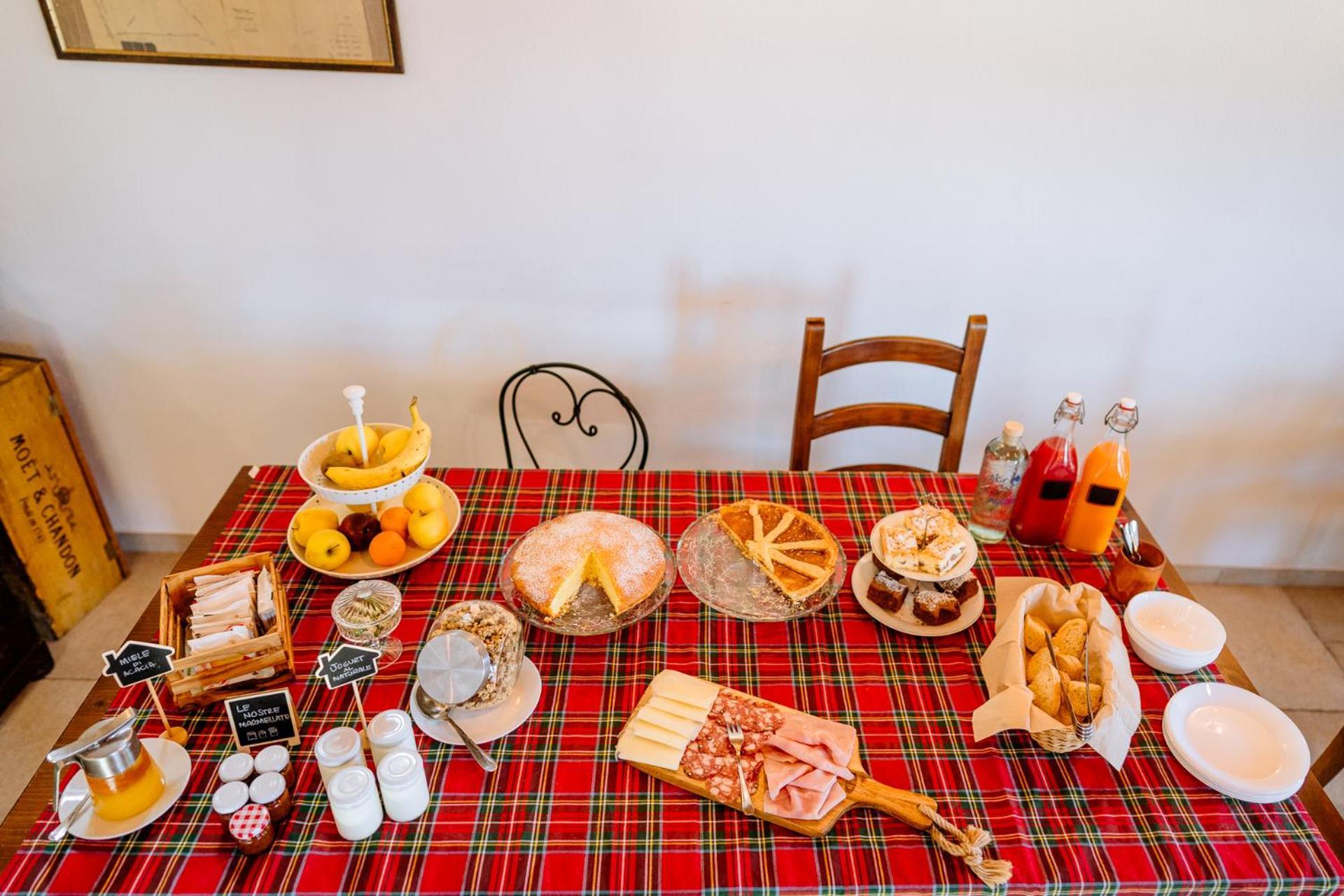Agriturismo Giu Al Pozzo กาวอร์ราโน ภายนอก รูปภาพ