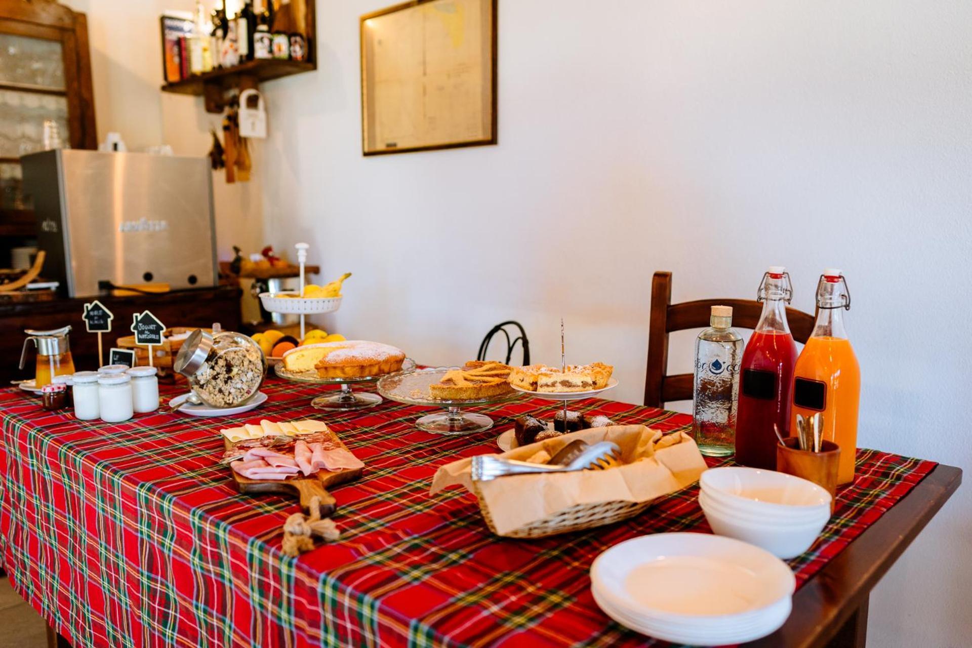 Agriturismo Giu Al Pozzo กาวอร์ราโน ภายนอก รูปภาพ